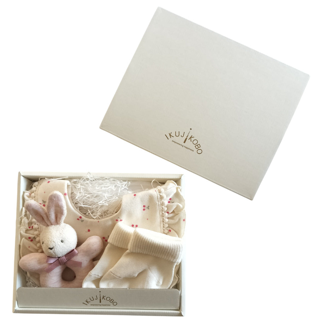 No.410009 スタイ・ソックス・ラトルギフトセット（BOX入）