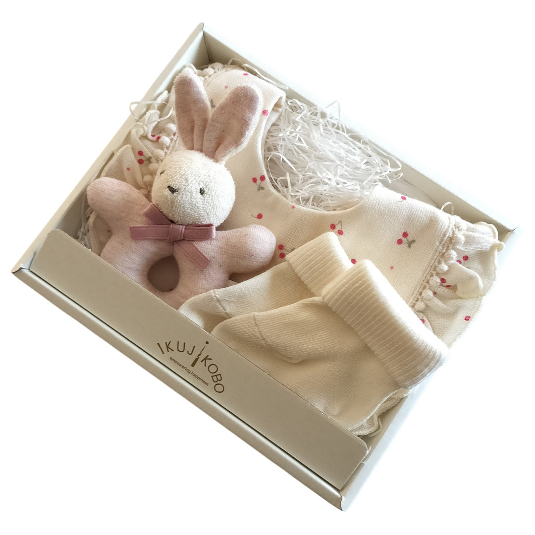 No.410009 スタイ・ソックス・ラトルギフトセット（BOX入）