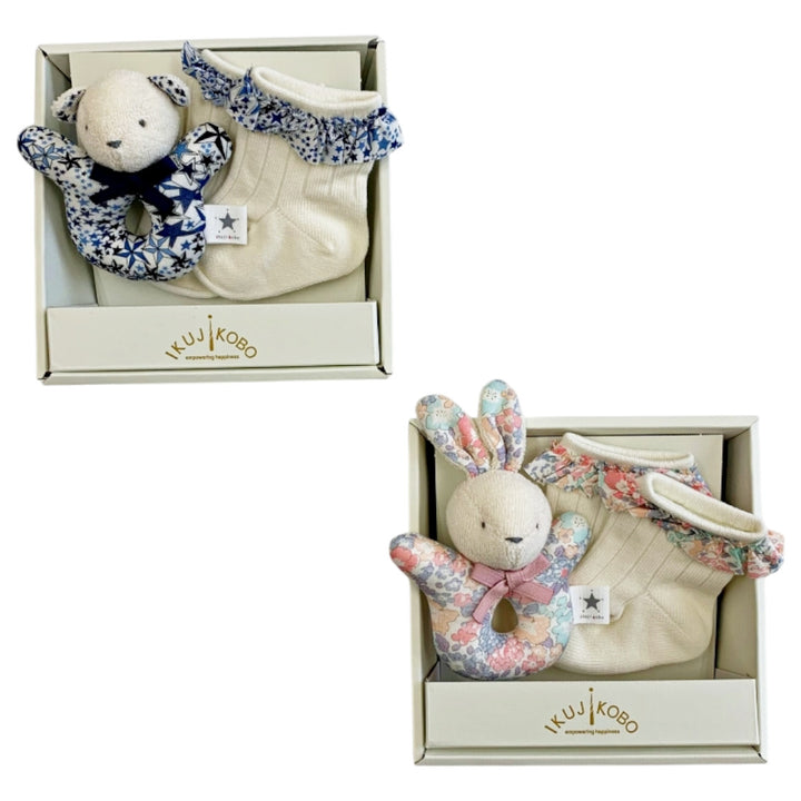 No.368509/ラトル＆ソックスベビーギフトセット(リバティ)