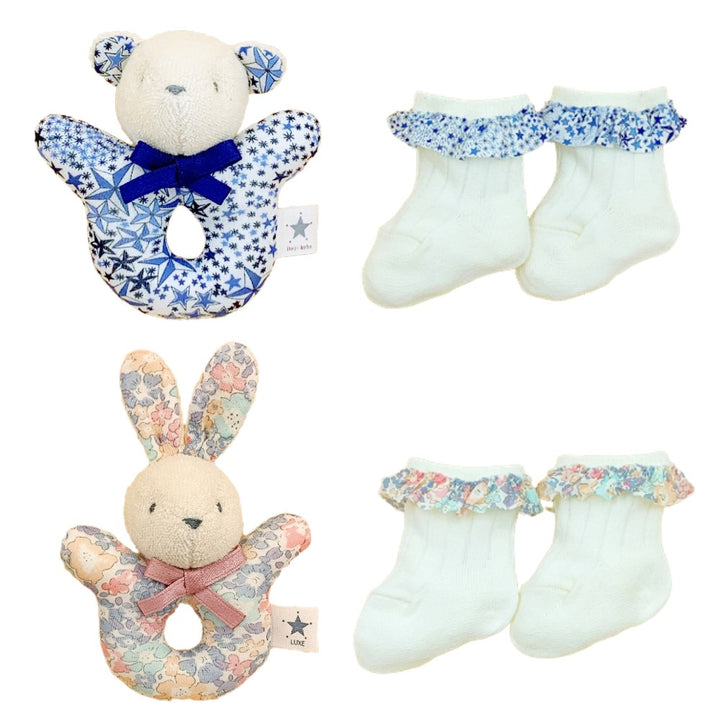 No.368509/ラトル＆ソックスベビーギフトセット(リバティ)